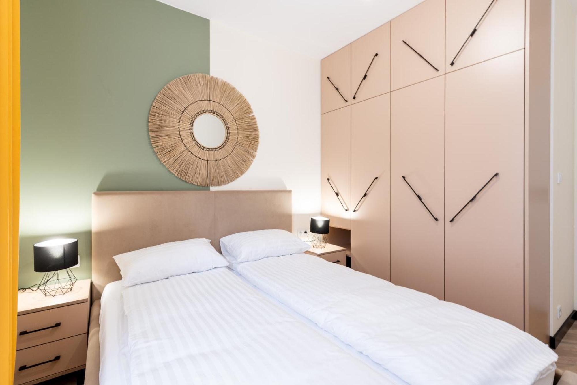 Saska Park Apartments Краков Экстерьер фото