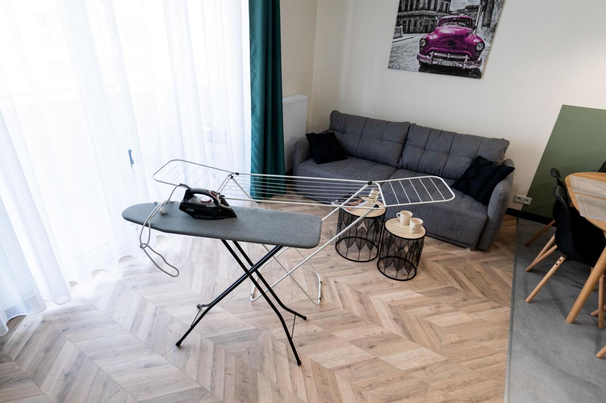 Saska Park Apartments Краков Экстерьер фото
