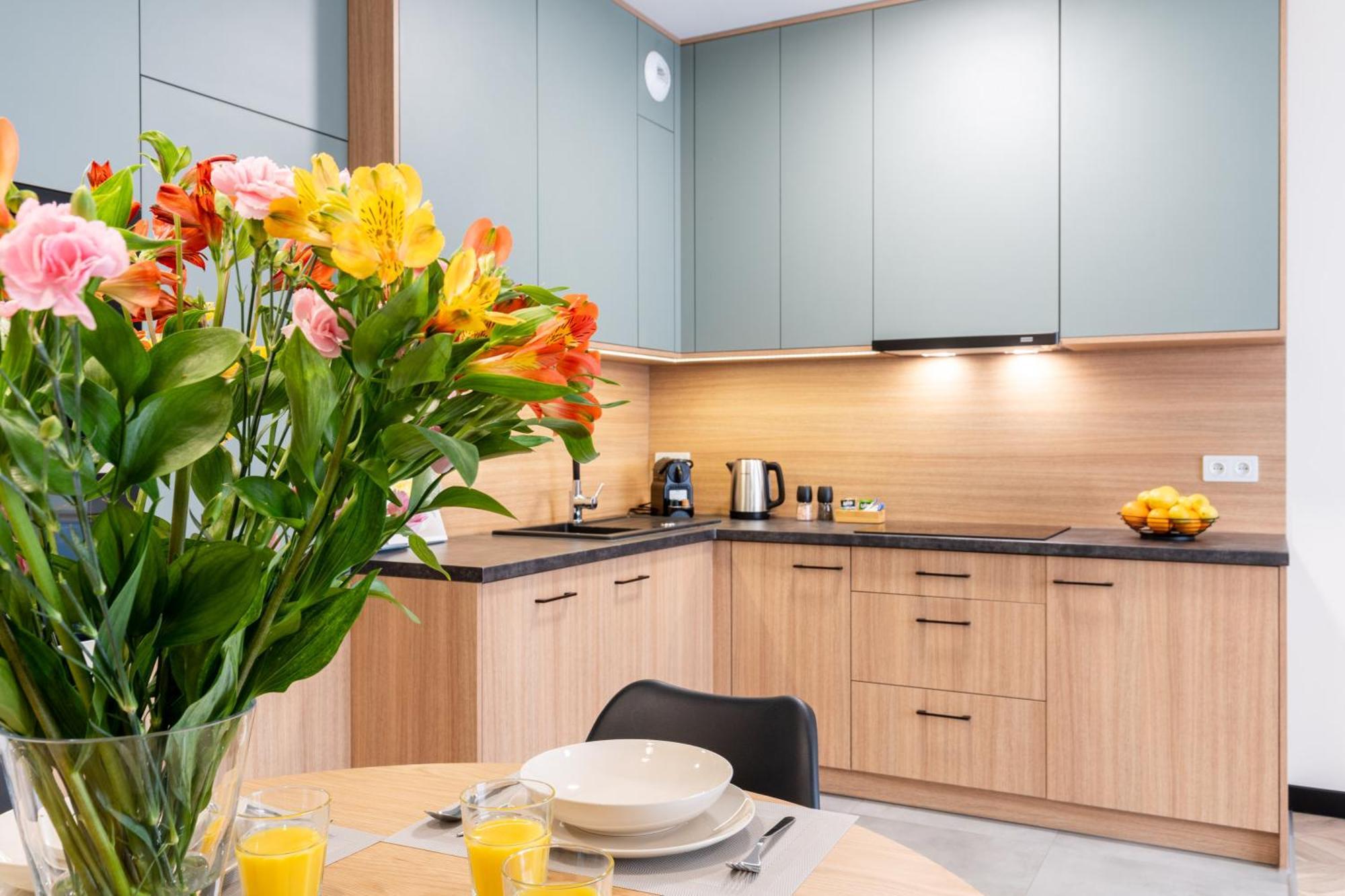Saska Park Apartments Краков Экстерьер фото