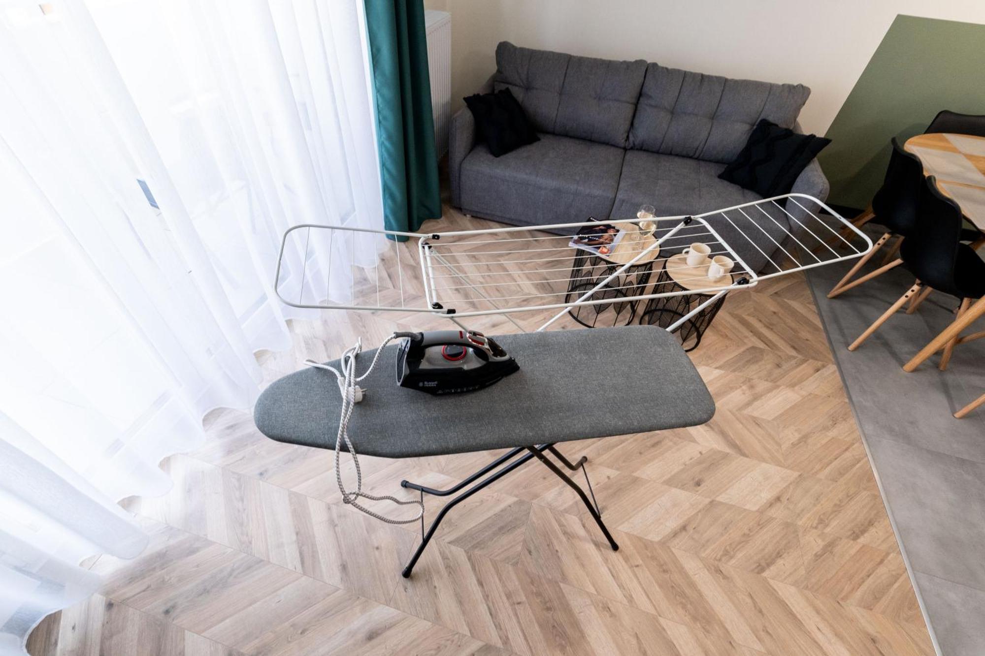 Saska Park Apartments Краков Экстерьер фото