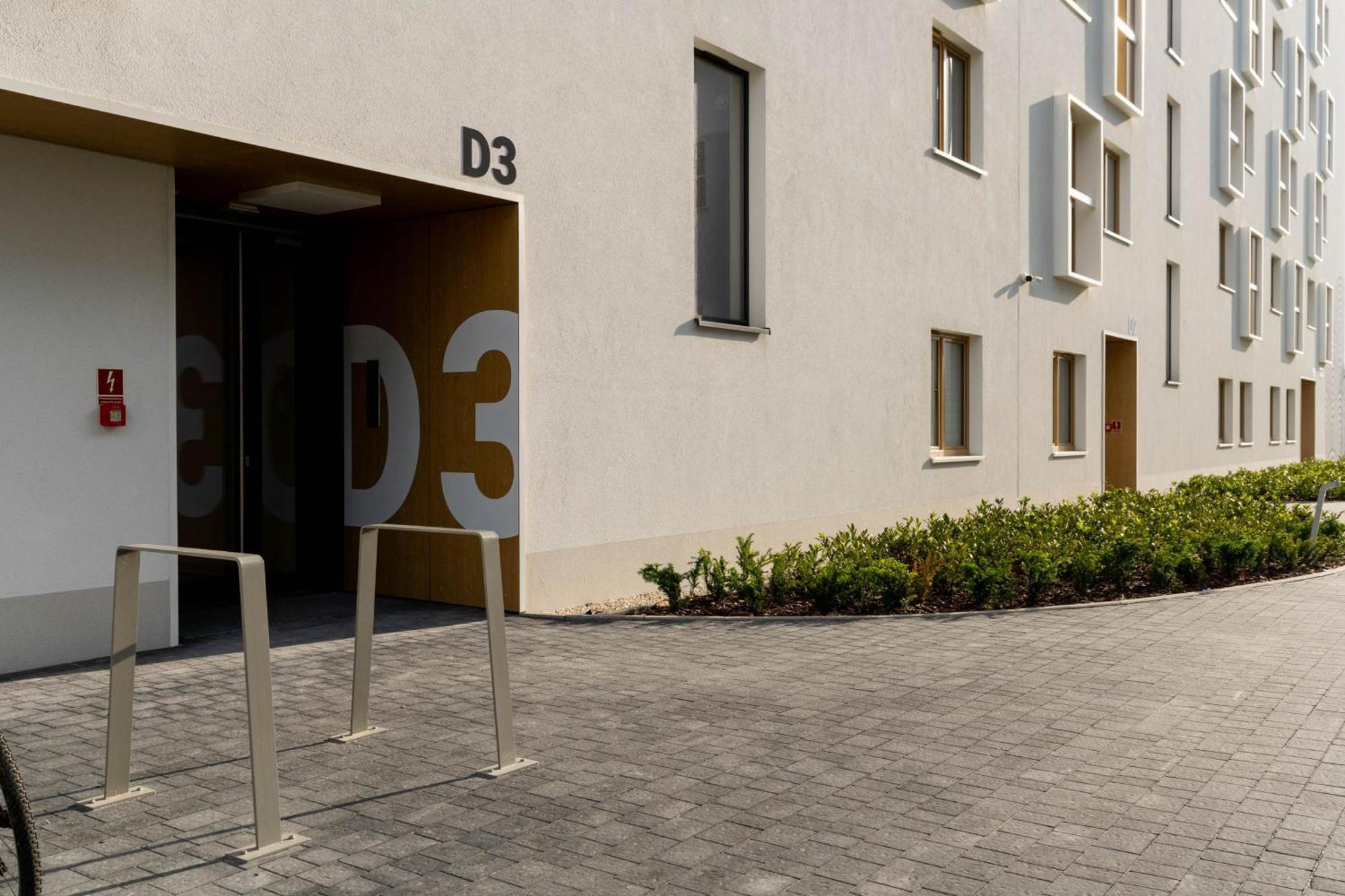 Saska Park Apartments Краков Экстерьер фото