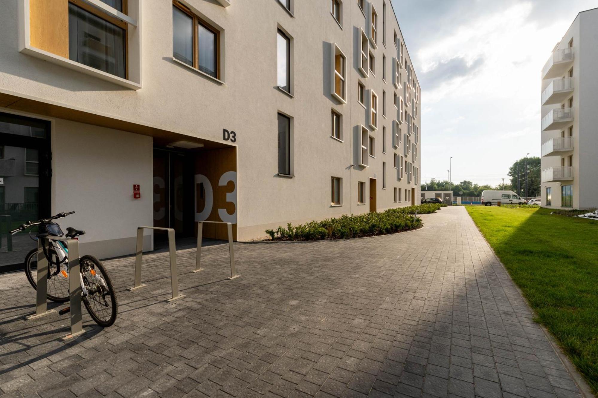 Saska Park Apartments Краков Экстерьер фото